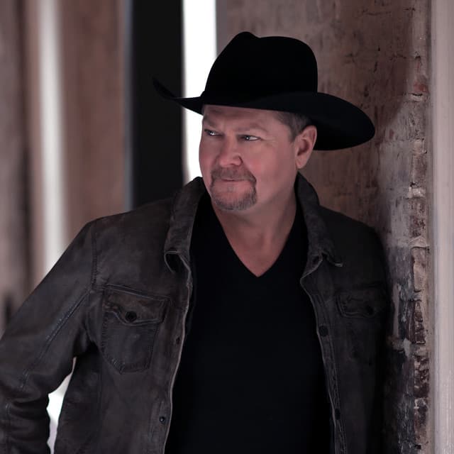 Tracy Lawrence suites and premium seating