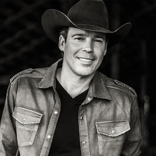 Clay Walker suites and premium seating