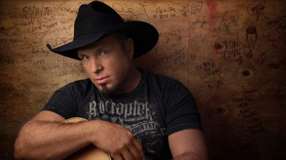 Garth Brooks image