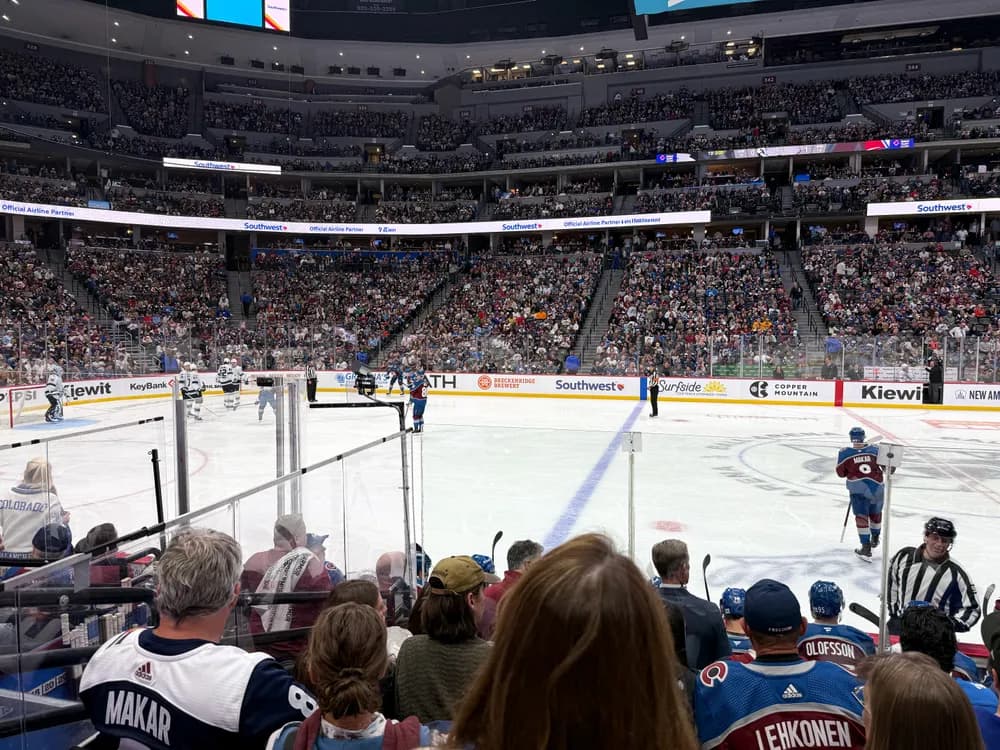 Club 148, Row 4 representative photo