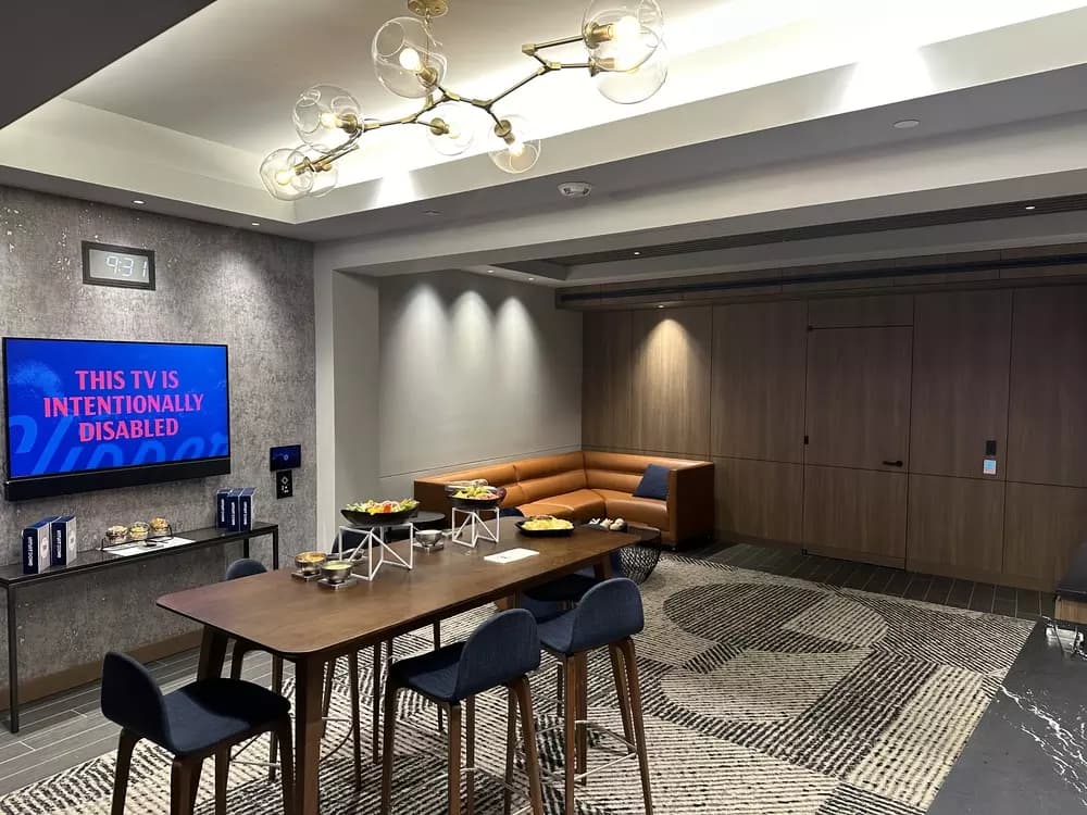 Halo Suite 11A representative photo