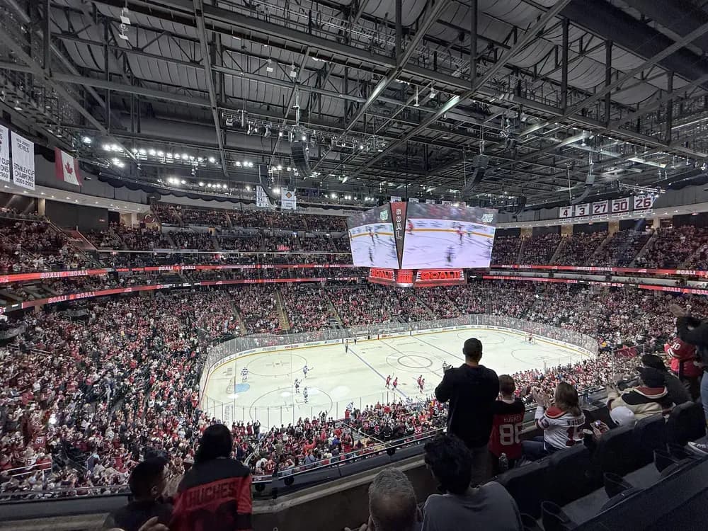 Pier Club Box 4, Row B representative photo