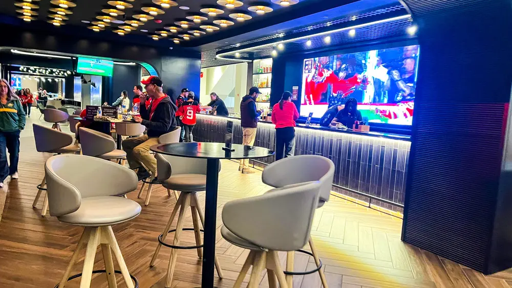 Pier Club 38, Row A representative photo