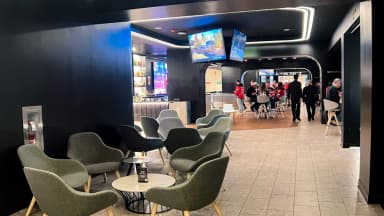 Pier Club Box 4, Row A representative photo