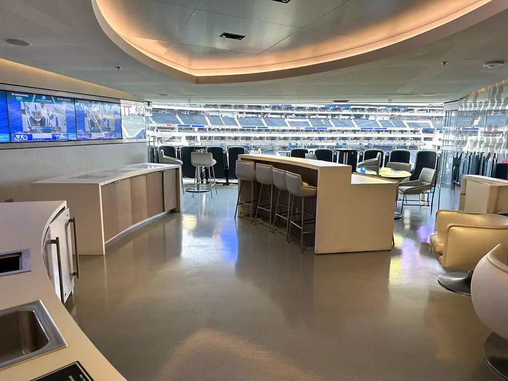 Patio Suite 5E-1 representative photo