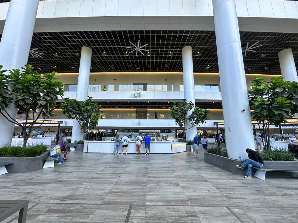 Patio Suite 5E-1 representative photo