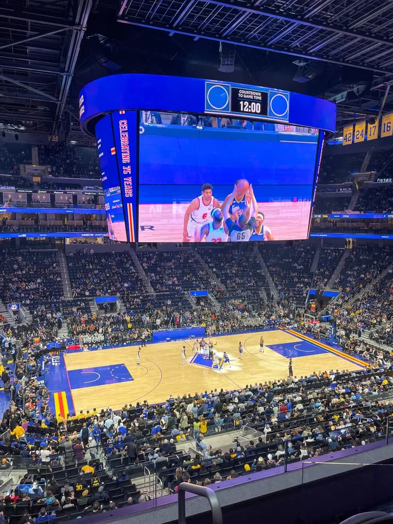 VIP Courtside, Row BB