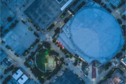 Players Club 122, Row 2