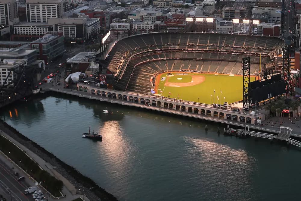 San Francisco Giants suites and premium seating